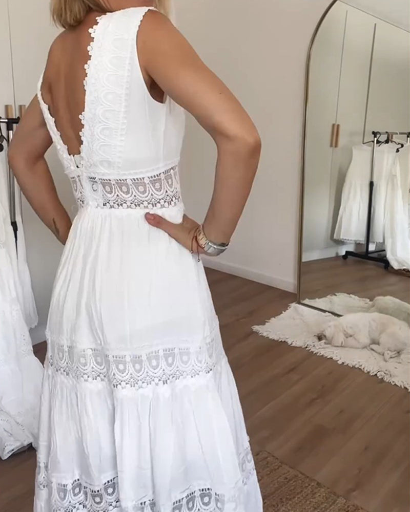 Chloe | Kanten jurk met V-hals